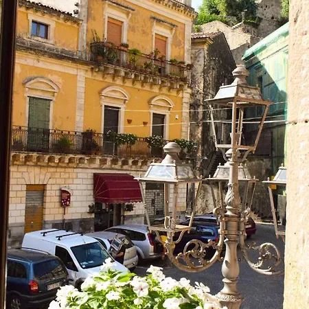 Apartment Lauria *